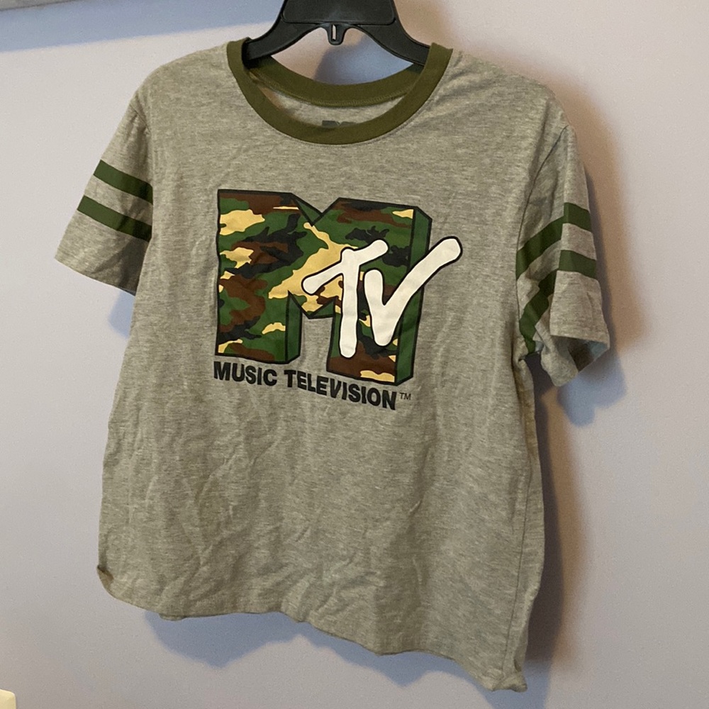 MTV shirt